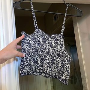 Ribbed floral cropped tank.